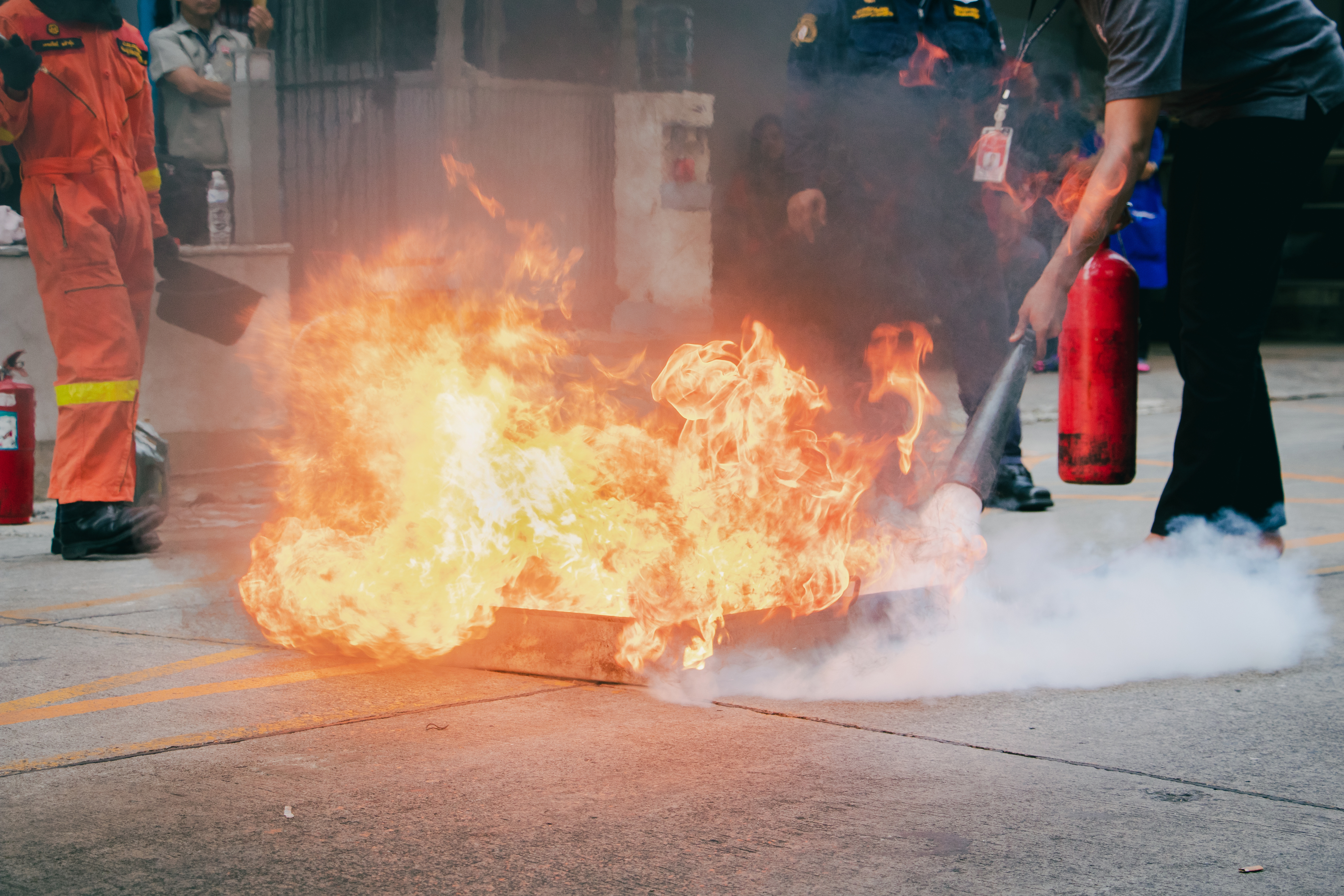 Schulungen zum Brandschutzhelfer und Evakuierungshelfer
